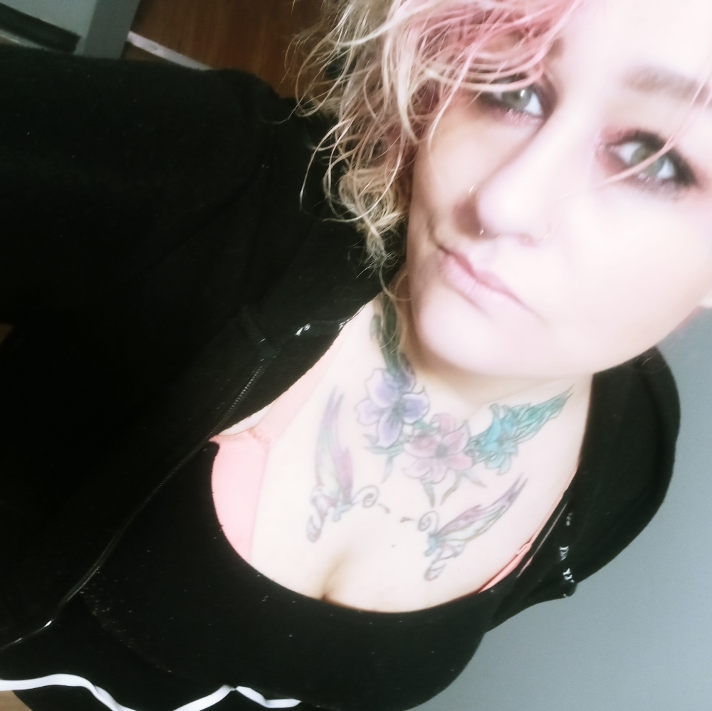 Meet your Posher, Kiley